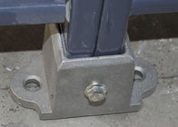 Los zócalos de aluminio del poste de la cerca del piso para la malla de la seguridad dividen resistencia de abrasión proveedor